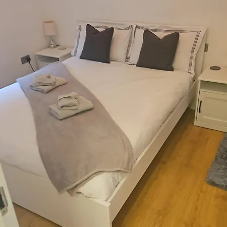 Luxury Hampstead Mews House, Close To Centre *
