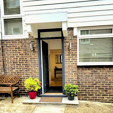 Luxury Hampstead Mews House, Close To Centre London