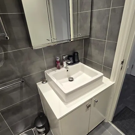 Apartment Westbourne Gardens Flat
