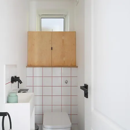Central London Apartment *