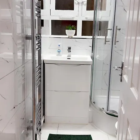 Rrr Homes Apartment London