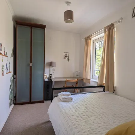 Stunning Large Double Bed Homestay *