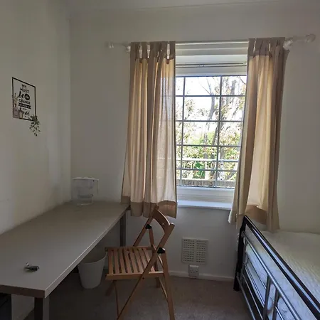 Stunning Large Double Bed * London
