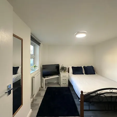 Apartment Luxury 2 Bedroom In London