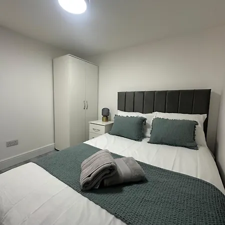 Apartment Luxury 2 Bedroom In