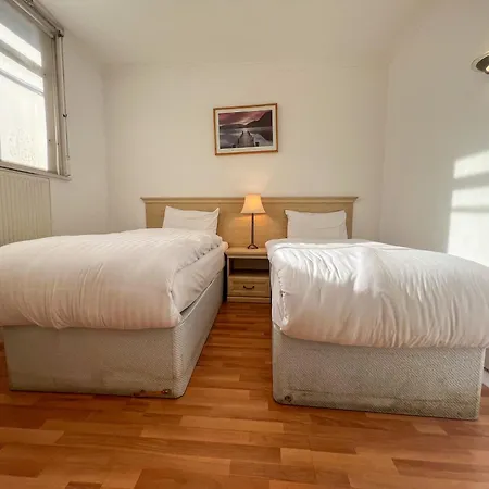 Spectacular 3 Bedroom Penthouse With Private Terrace In Prestigious Mayfair H13 Apartment London