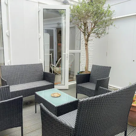 Spacious 3-bedroom Flat In Holloway With Unique Patio With Free Wi-fi Apartment