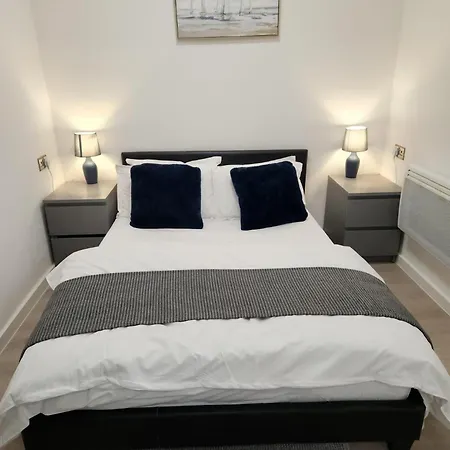 Sleeps 4 Cosy In Golder Greens Nw11 Apartment