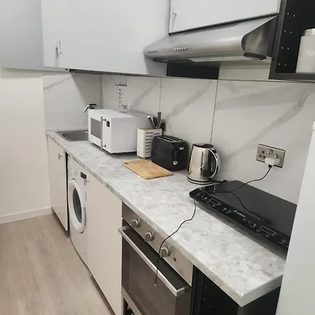 Sleeps 4 Cosy In Golder Greens Nw11 * London