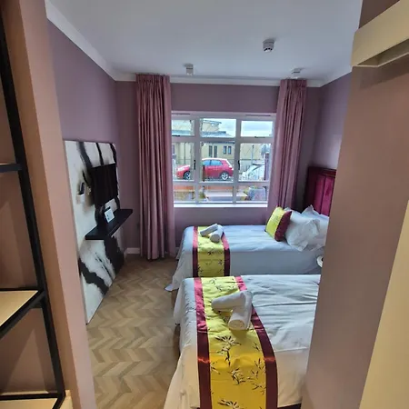 Hotel Rosemay Near London Heathrow Airport