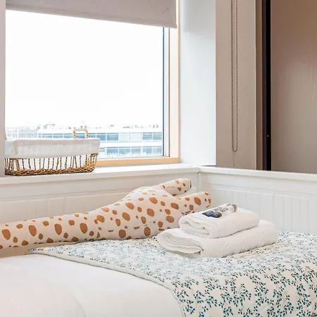 Apartment Stylish 2br Flat, 6 Min Chiswick Park Tube