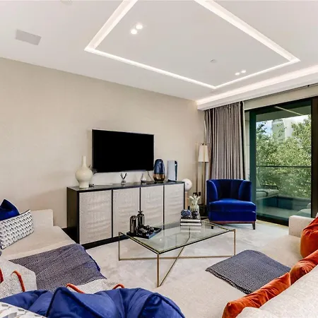5 Million Pound Super Luxury Large Duplex Penthouse Sleeps 8 London