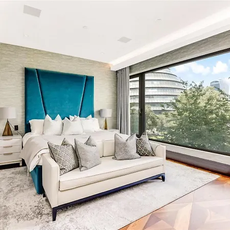 5 Million Pound Super Luxury Large Duplex Penthouse Sleeps 8 Apartment London