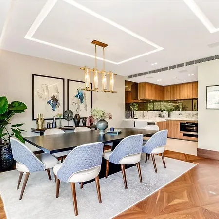 5 Million Pound Super Luxury Large Duplex Penthouse Sleeps 8 *