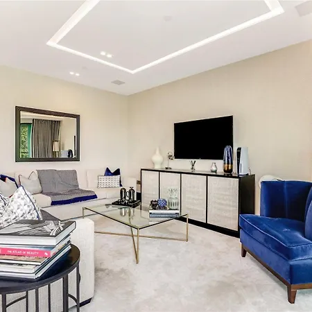5 Million Pound Super Luxury Large Duplex Penthouse Sleeps 8 London
