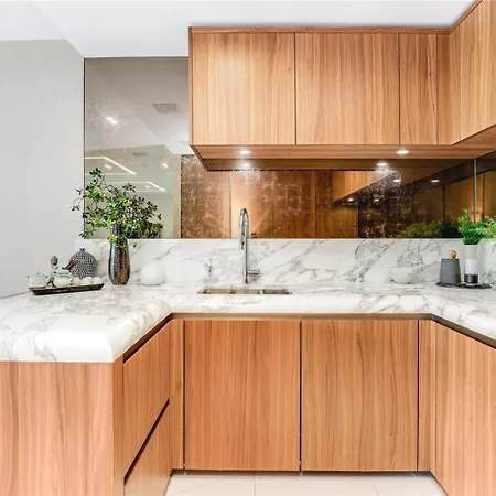 5 Million Pound Super Luxury Large Duplex Penthouse Sleeps 8 Apartment London