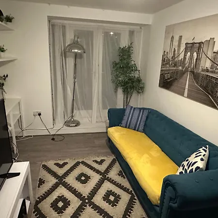 Mornington Crescent Apartment London
