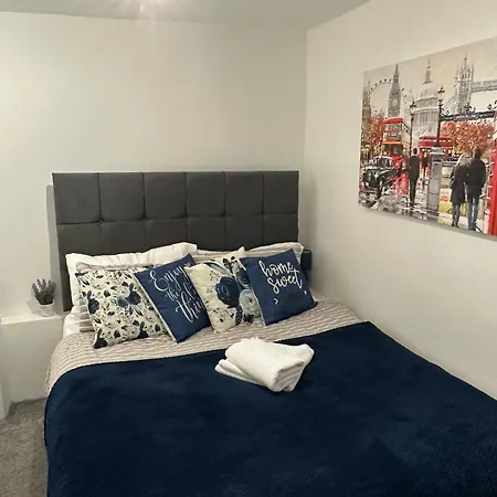 Mornington Crescent Apartment London