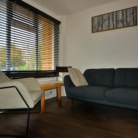 3 Bed Home, Free Parking & Self Check In * London