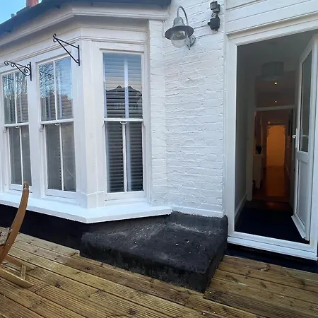 2 Bedroom Luxury Flat In Centre Of Muswell Hill Apartment London