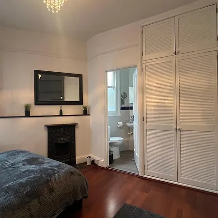 Apartment 2 Bedroom Luxury Flat In Centre Of Muswell Hill *