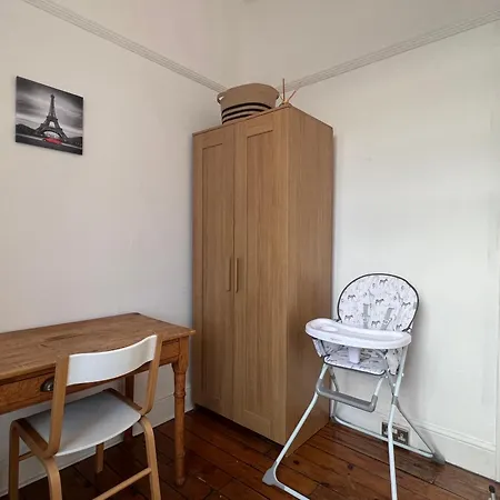 2 Bedroom Luxury Flat In Centre Of Muswell Hill Apartment London