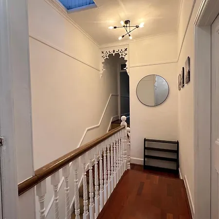 Apartment 2 Bedroom Luxury Flat In Centre Of Muswell Hill London