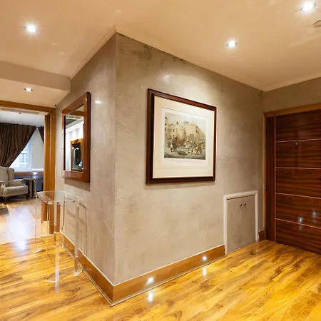 Mayfair Deluxe Apartment London