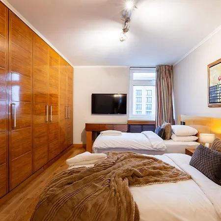 Mayfair Deluxe *