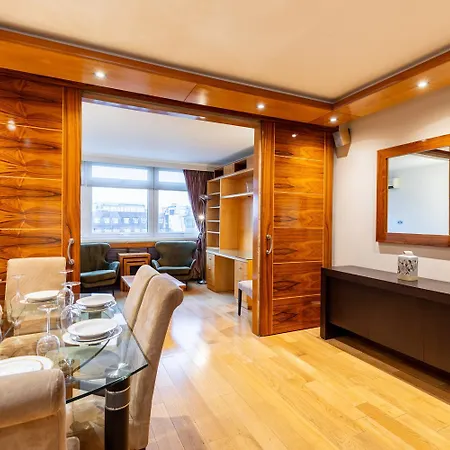 Apartment Mayfair Deluxe London