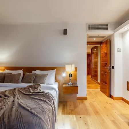 Apartment Mayfair Deluxe London