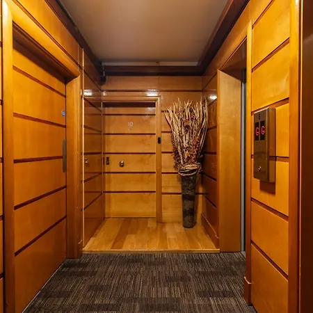 Mayfair Deluxe Apartment