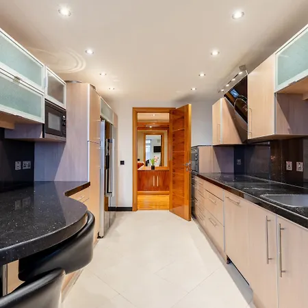 Apartment Mayfair Deluxe *