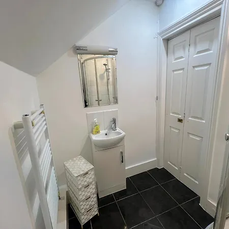 Apartment Refined Hammersmith 3-bedroom With Rooftop Terrace London