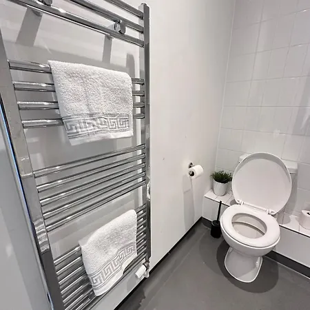 Beautiful 1 Bd Floor Terraced Barking (Greater London)