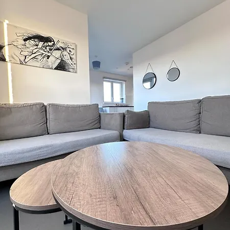 Apartment Beautiful 1 Bd Floor Terraced