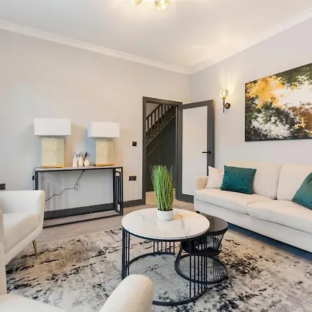 Modern Spacious House Next 02 Arena And Lcy Apartment Eltham