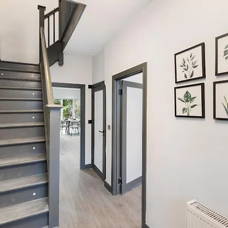 Apartment Modern Spacious House Next 02 Arena And Lcy