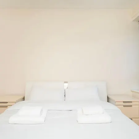Charming Flat Close To Stadium *