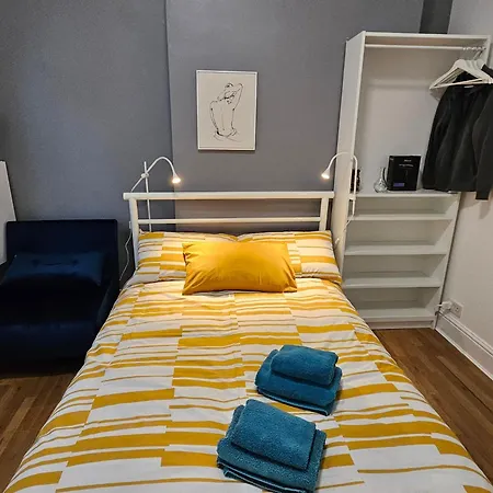 Casa de hóspedes Modern Spacious 10 Minutes From Big Ben Londres