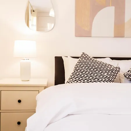 Stylish 3-bedroom Maisonette In Clapham Apartment *