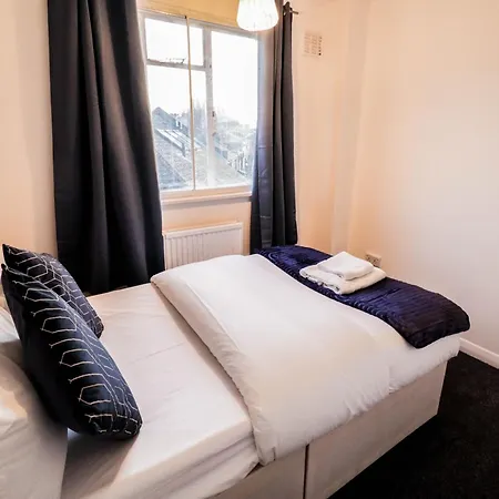 Stylish 3-bedroom Maisonette In Clapham