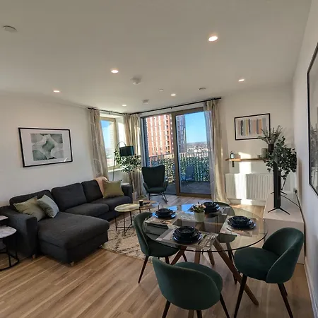 Hale Elite - 20 Min From Apartment