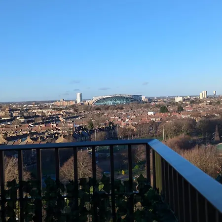 Apartment Hale Elite - 20 Min From London