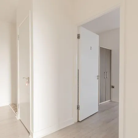 Apartment Spacious 3bd Flat Near Airport