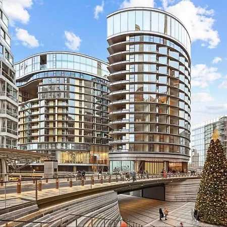 Spacious 3-bedroom With Stunning Battersea Views Apartment London