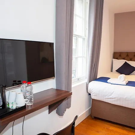 Hotel Putera Puteri London