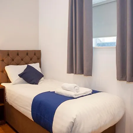 Putera Puteri 3* Londra