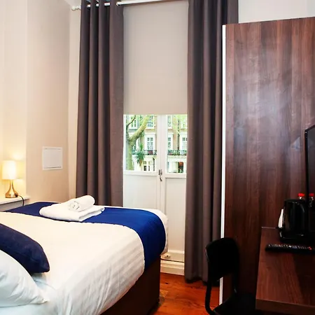Putera Puteri Hotel