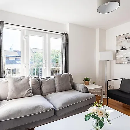 Modern Near Apartment London